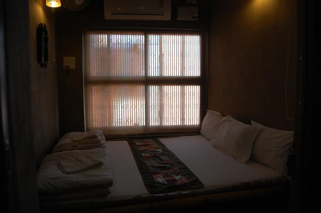 Shri Guest House Waranasi Pokój zdjęcie