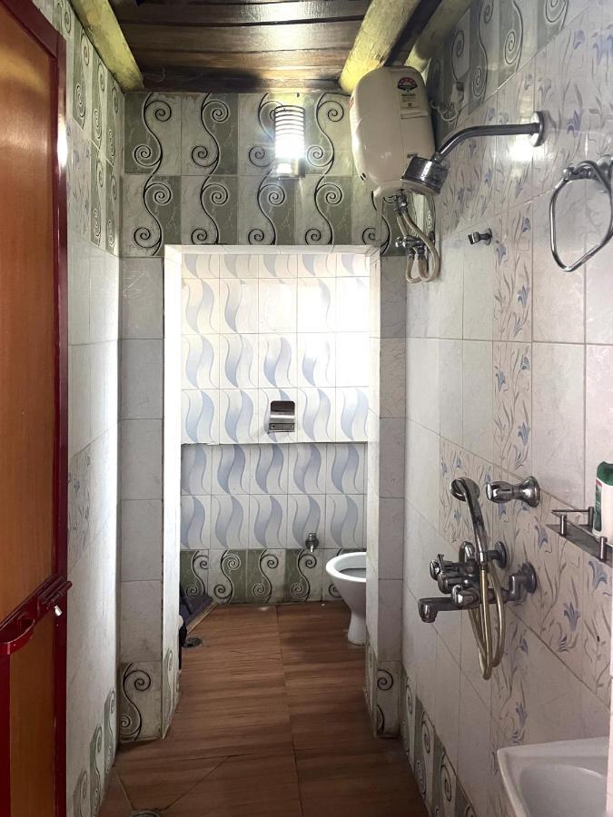 Shri Guest House Waranasi Zewnętrze zdjęcie