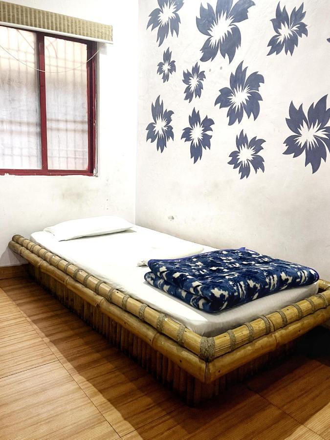 Shri Guest House Waranasi Zewnętrze zdjęcie