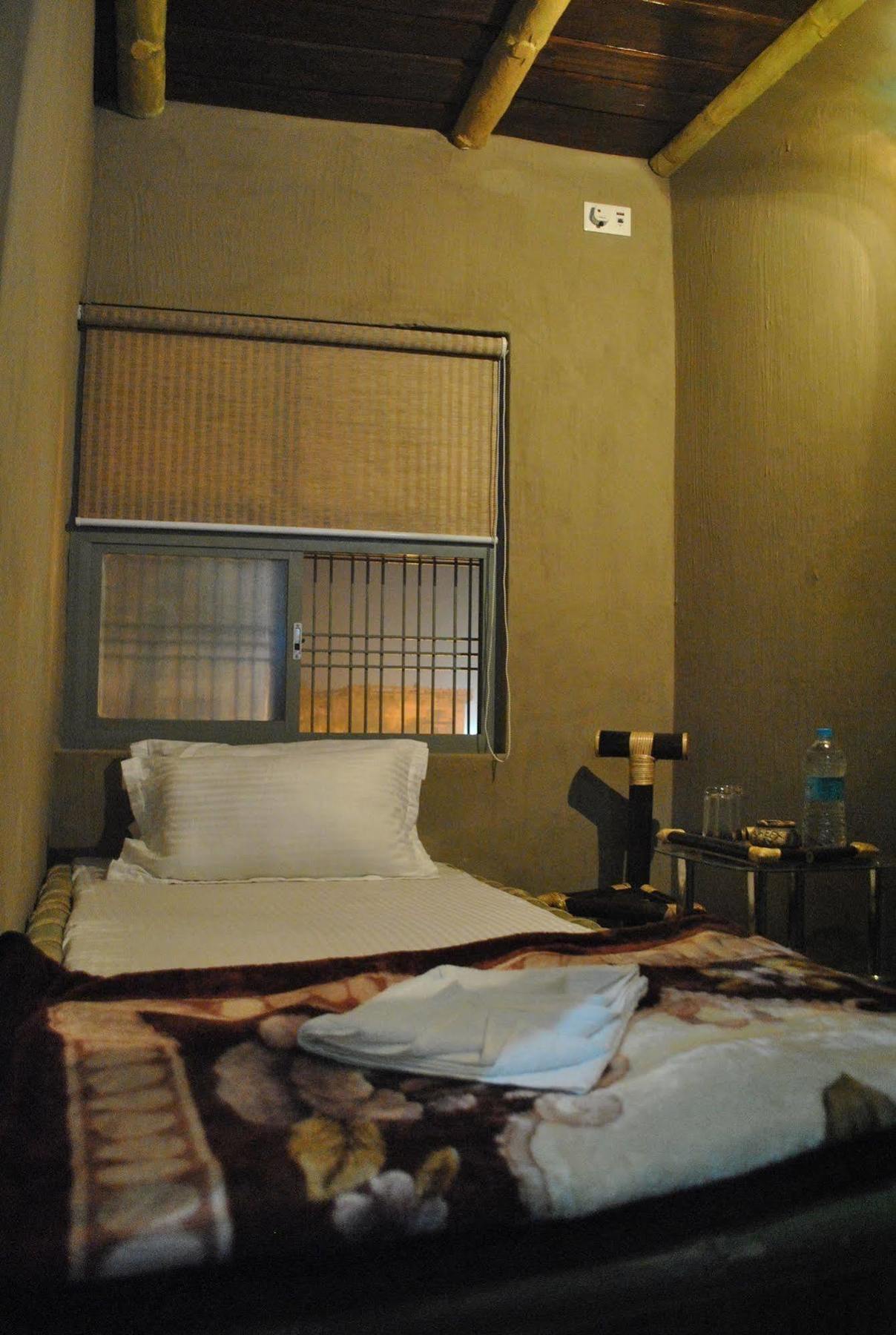 Shri Guest House Waranasi Zewnętrze zdjęcie