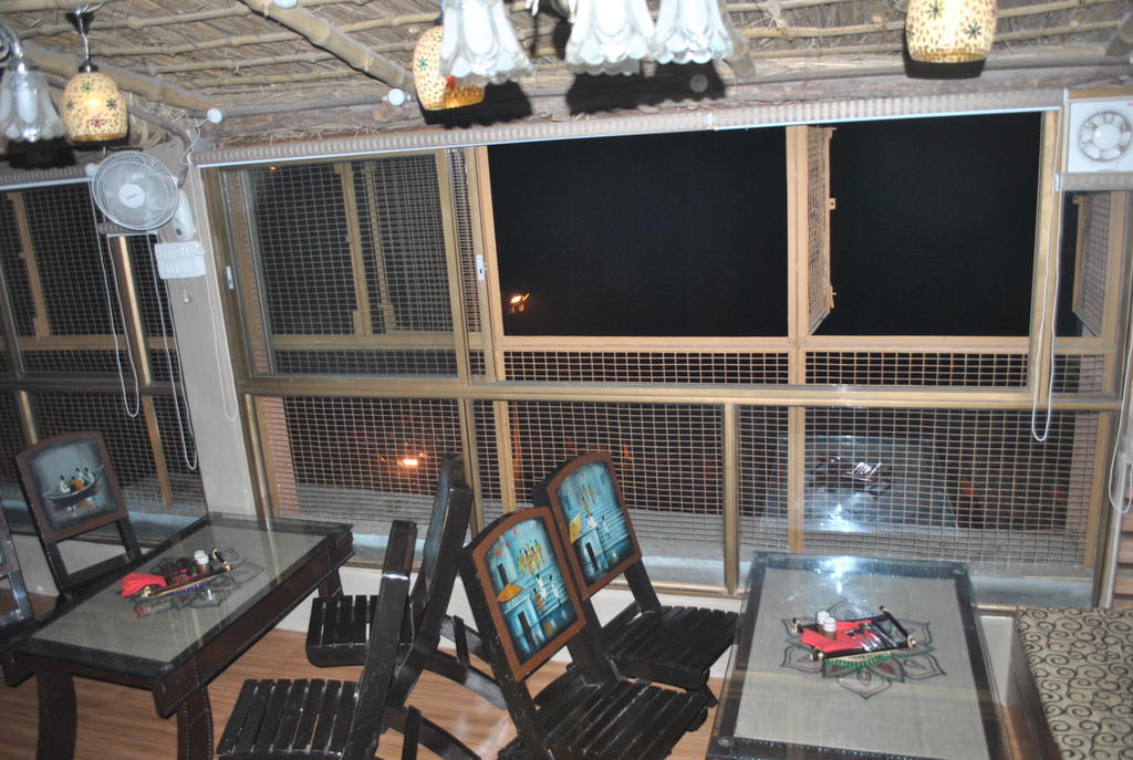 Shri Guest House Waranasi Zewnętrze zdjęcie